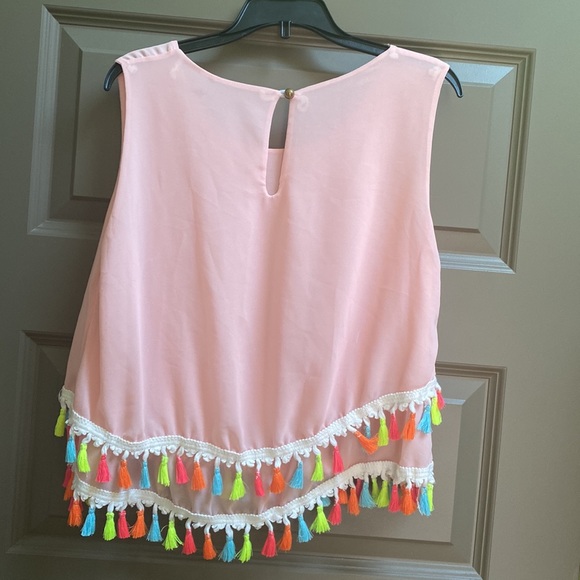 European designer outlet top with colorful fringe detail - Picture 2 of 2
